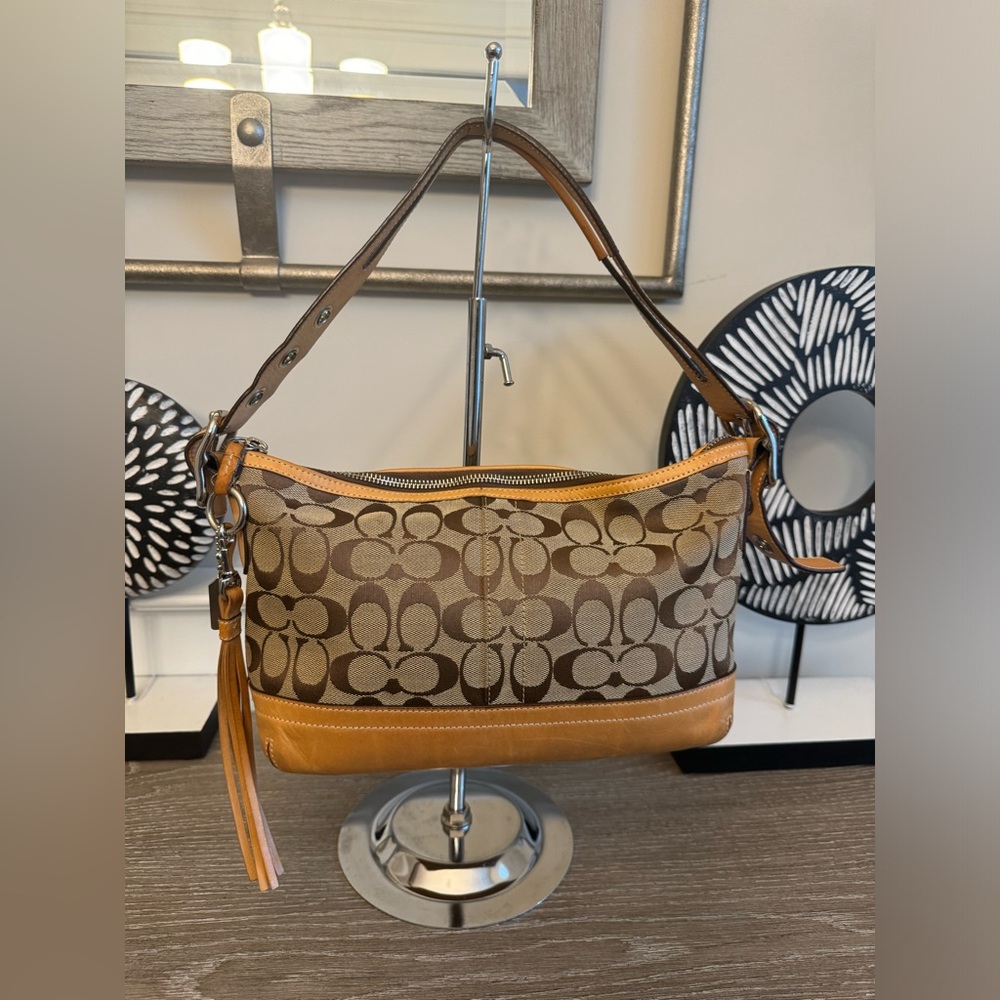 Coach Brown and Tan Shoulder Bag - Picture 2 of 13